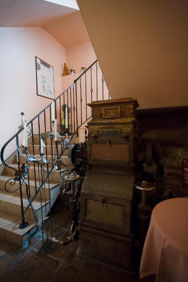 Hotel Maly Mlyn Stargard Szczeciński エクステリア 写真