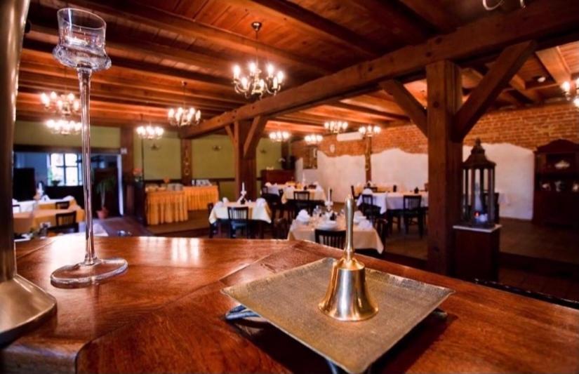 Hotel Maly Mlyn Stargard Szczeciński エクステリア 写真