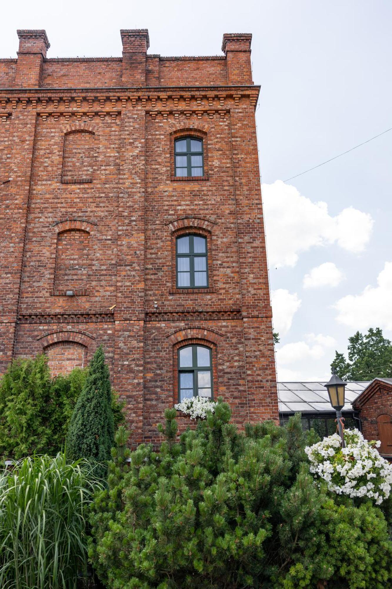 Hotel Maly Mlyn Stargard Szczeciński エクステリア 写真